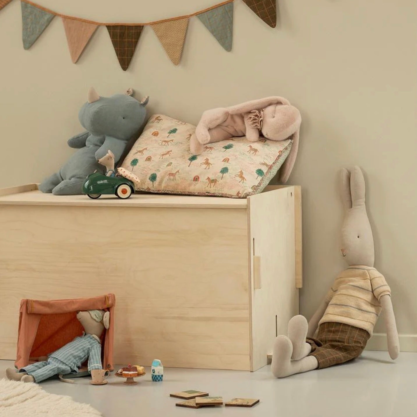 Maileg Sleeping Bunny Plush Small - Powder