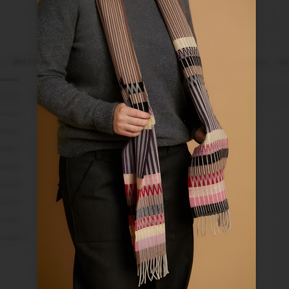 Wallace Sewell Edera Mouse Lambswool Texture Scarf