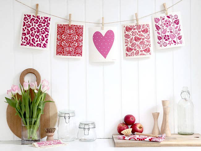 Jangneus - Swedish Dishcloth - Scandi Bloom - Red