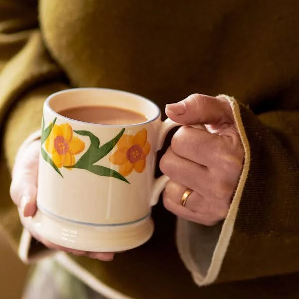 Emma Bridgewater Windblown Daffodils 1/2 Pint Mug