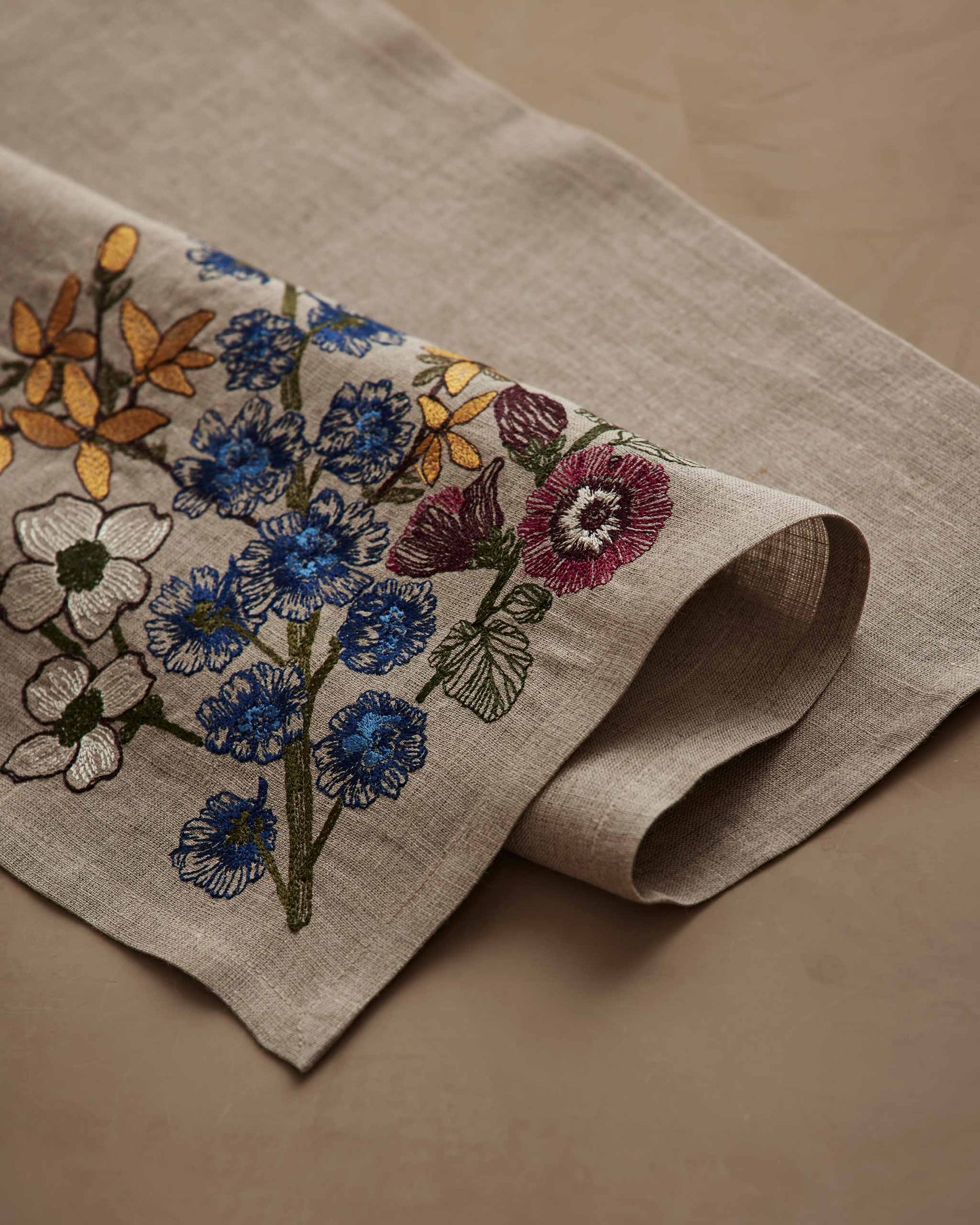 Coral & Tusk - Spring Stems Dinner Napkin Set/4