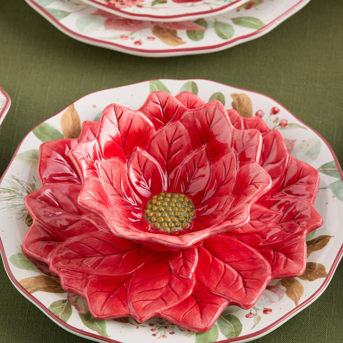 Winter Blooms 3-D Poinsettia Ice Cream Bowl