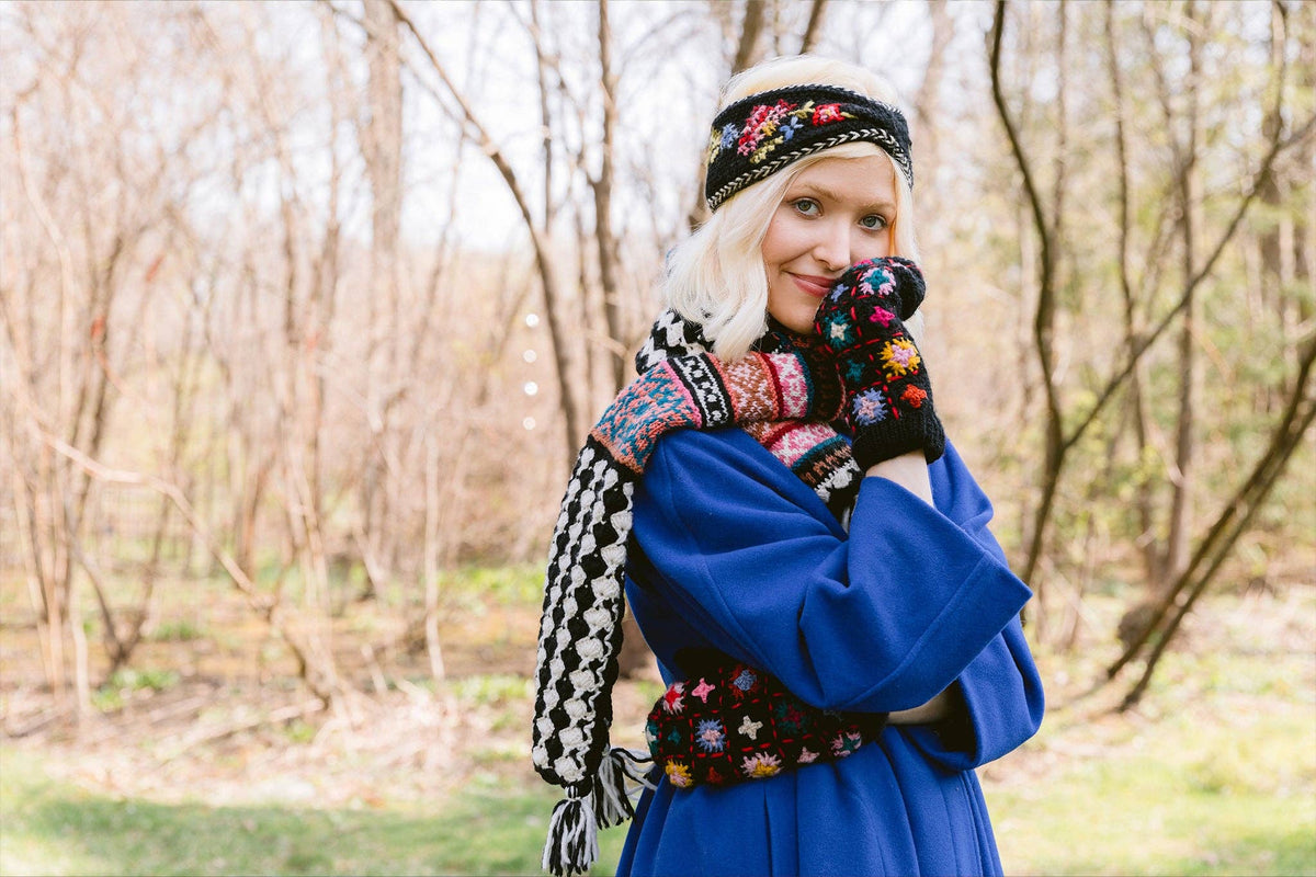 French Knot - Antonia Scarf - Black