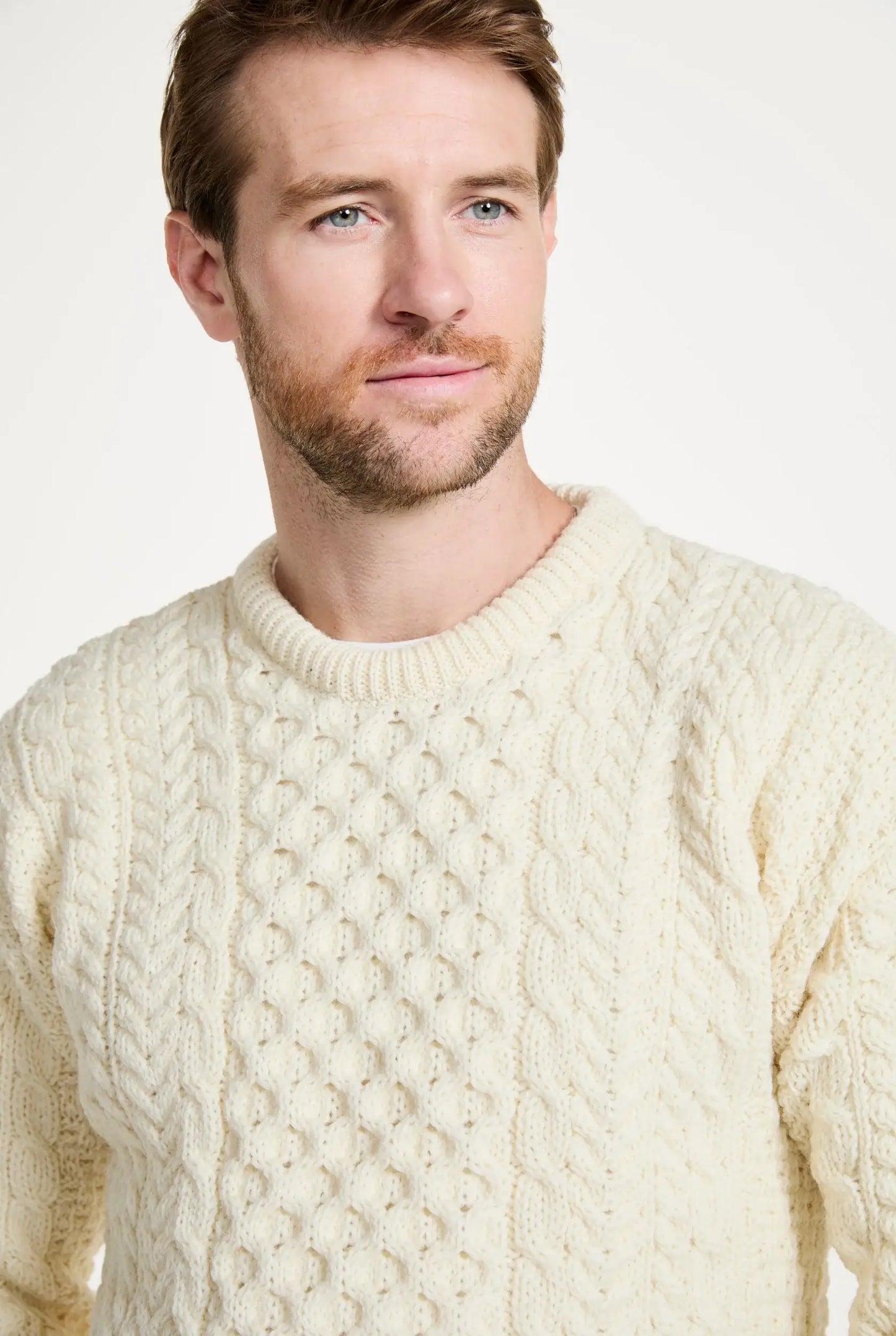Aran Woollen Mills - Inishbofin Mens Traditional Aran Sweater -  Cream