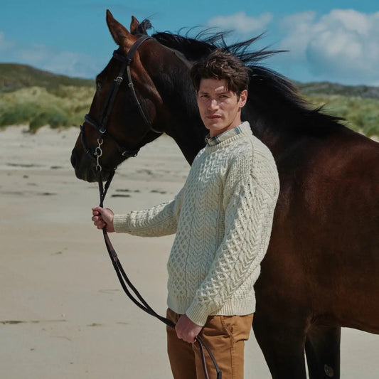 Aran Woollen Mills - Inishbofin Mens Traditional Aran Sweater -  Cream