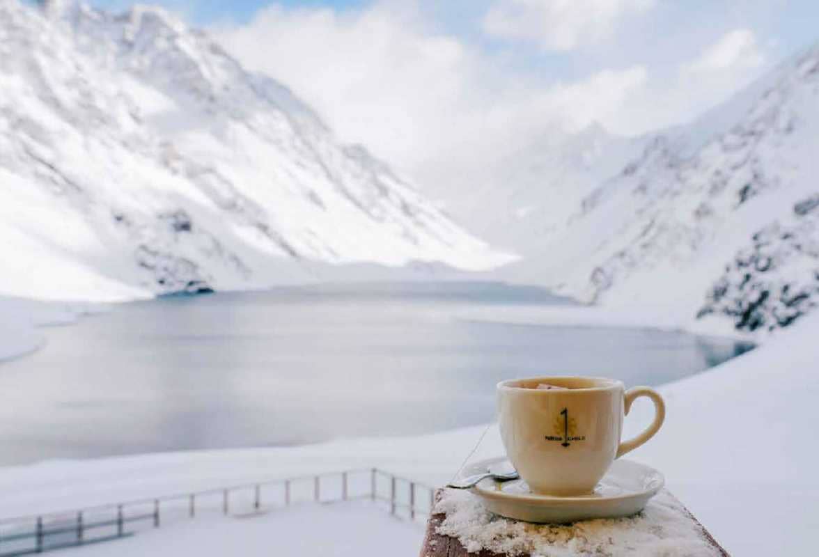 150 Tea Houses You Need to Visit Before You Die by Léa Teuscher