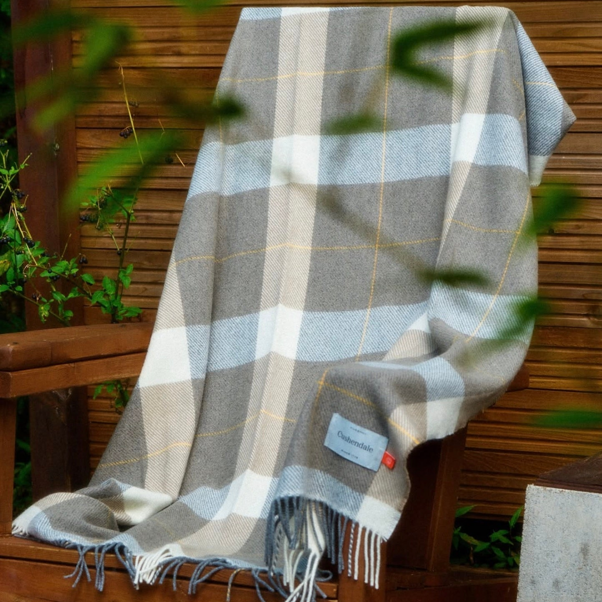 Cushendale Glynn Lambswool Throw Blanket Large - Steel
