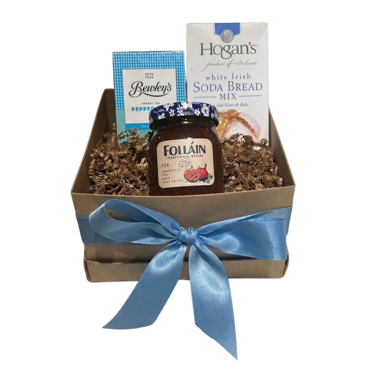 Irish Food Gift Basket – Irish Tea, Fig Jam & Soda Bread Mix