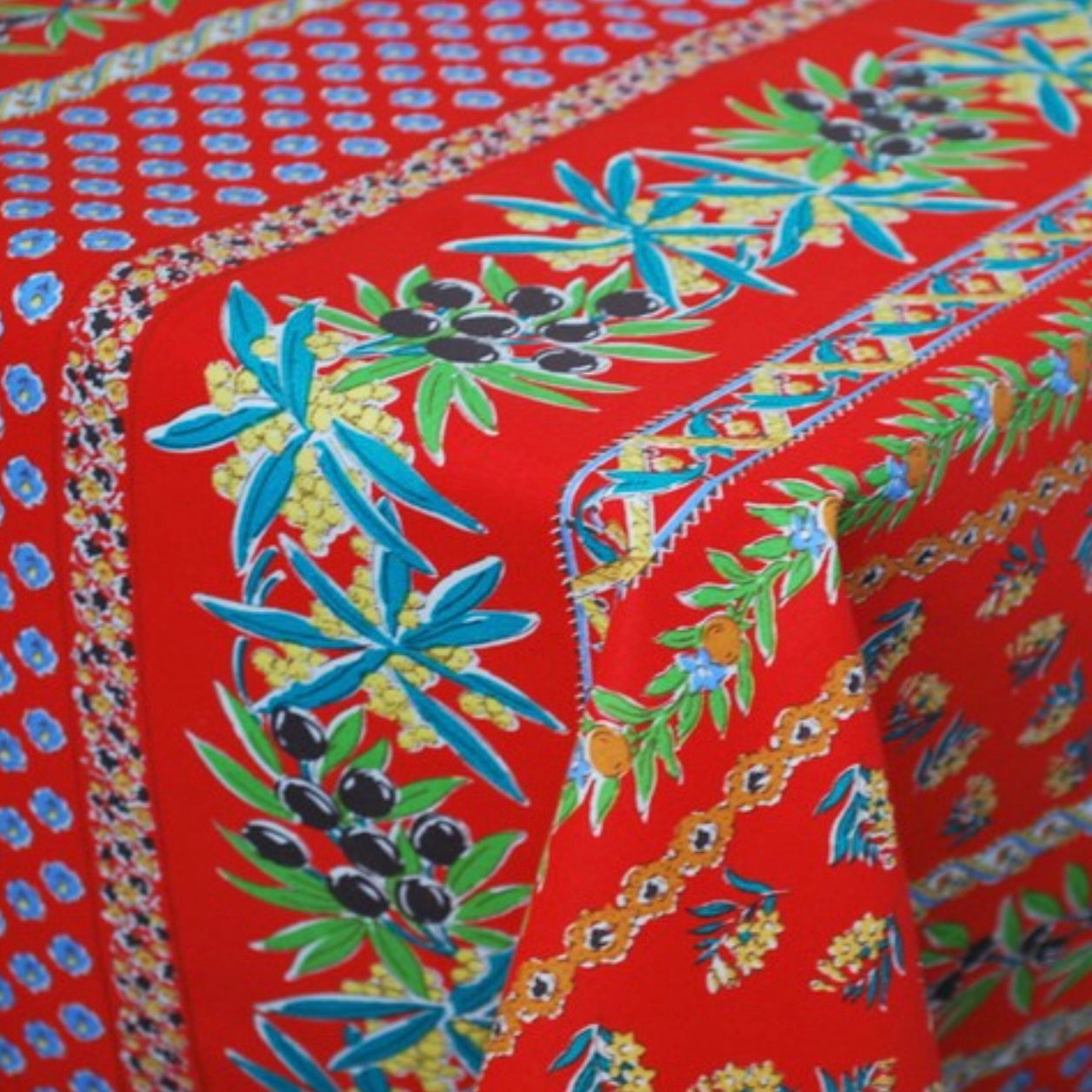 Le Cluny Olives & Mimosas - Red Coated Cotton Tablecloth