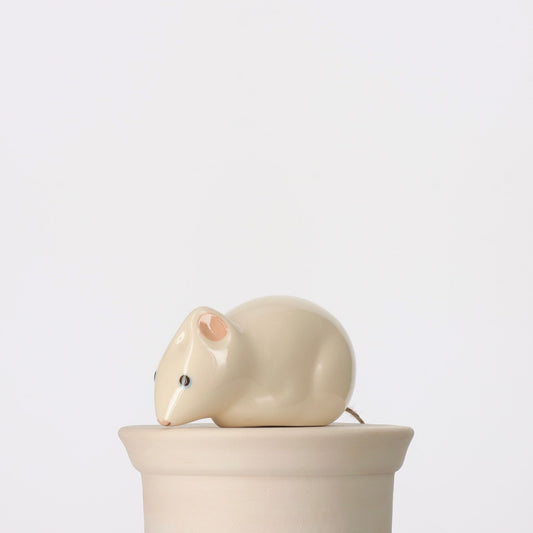 Les Ceramiques de Lussan Lying Mouse - White
