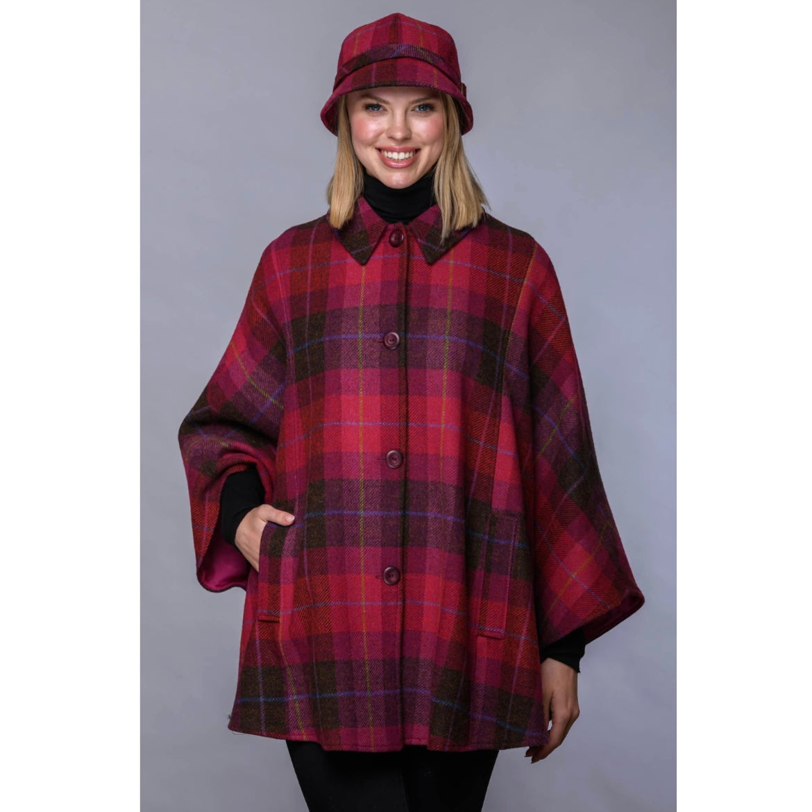 Mucros Weavers Women's Country Cape - Red