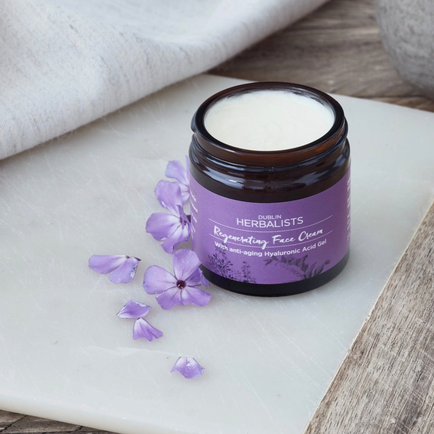 Regenerating Anti-Aging Face Cream