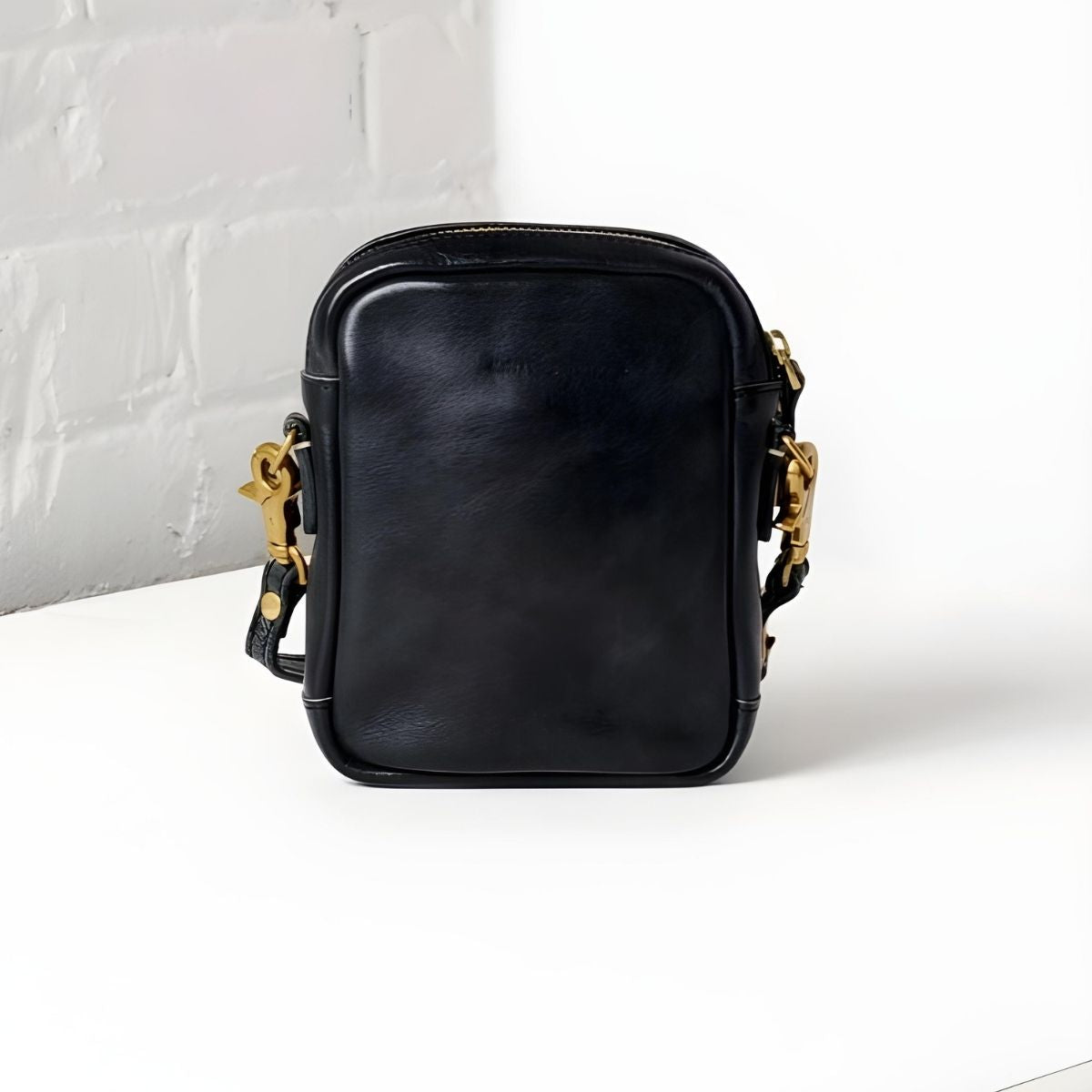 Uppdoo Snappi Sling Bag - Black