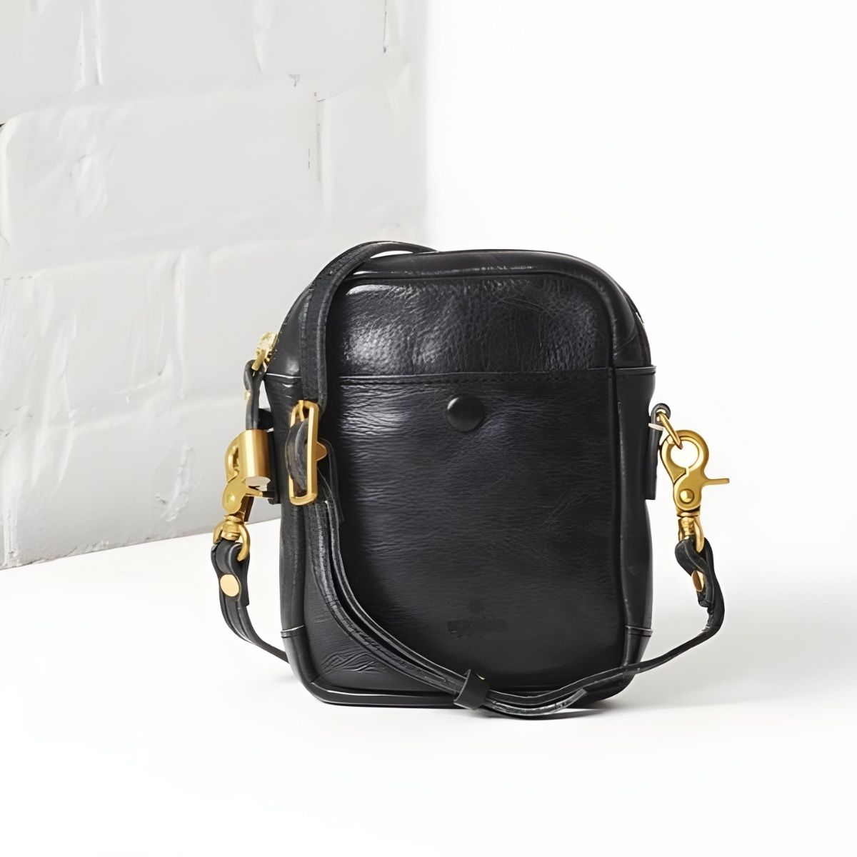 Uppdoo Snappi Sling Bag - Black