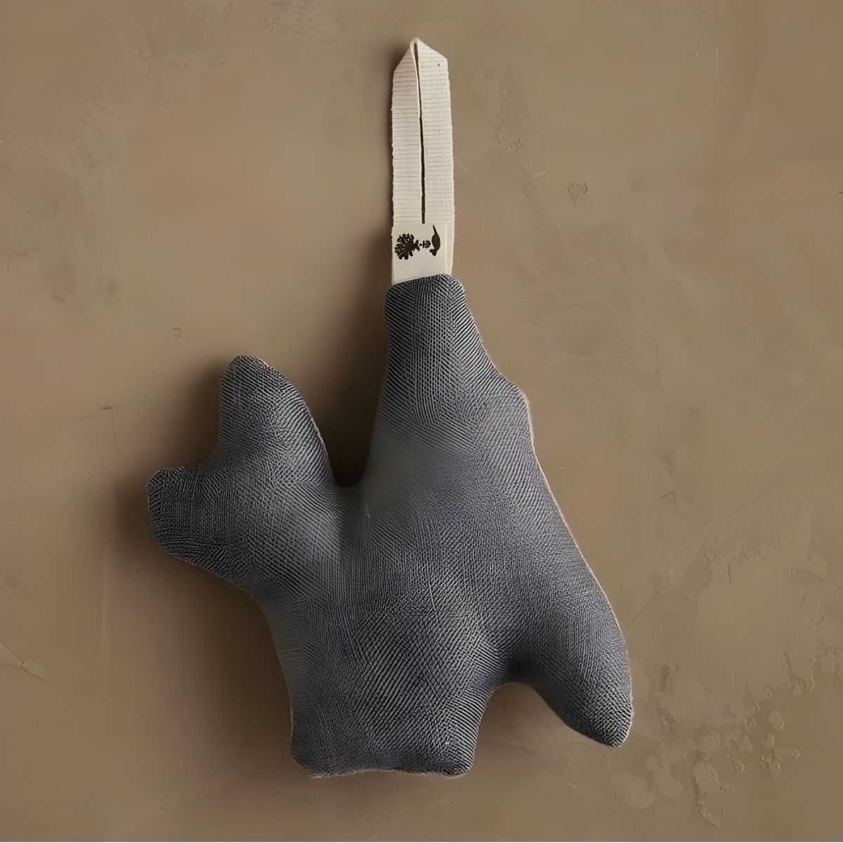 Coral & Tusk Cardinal Ornament - Thumbnail 4