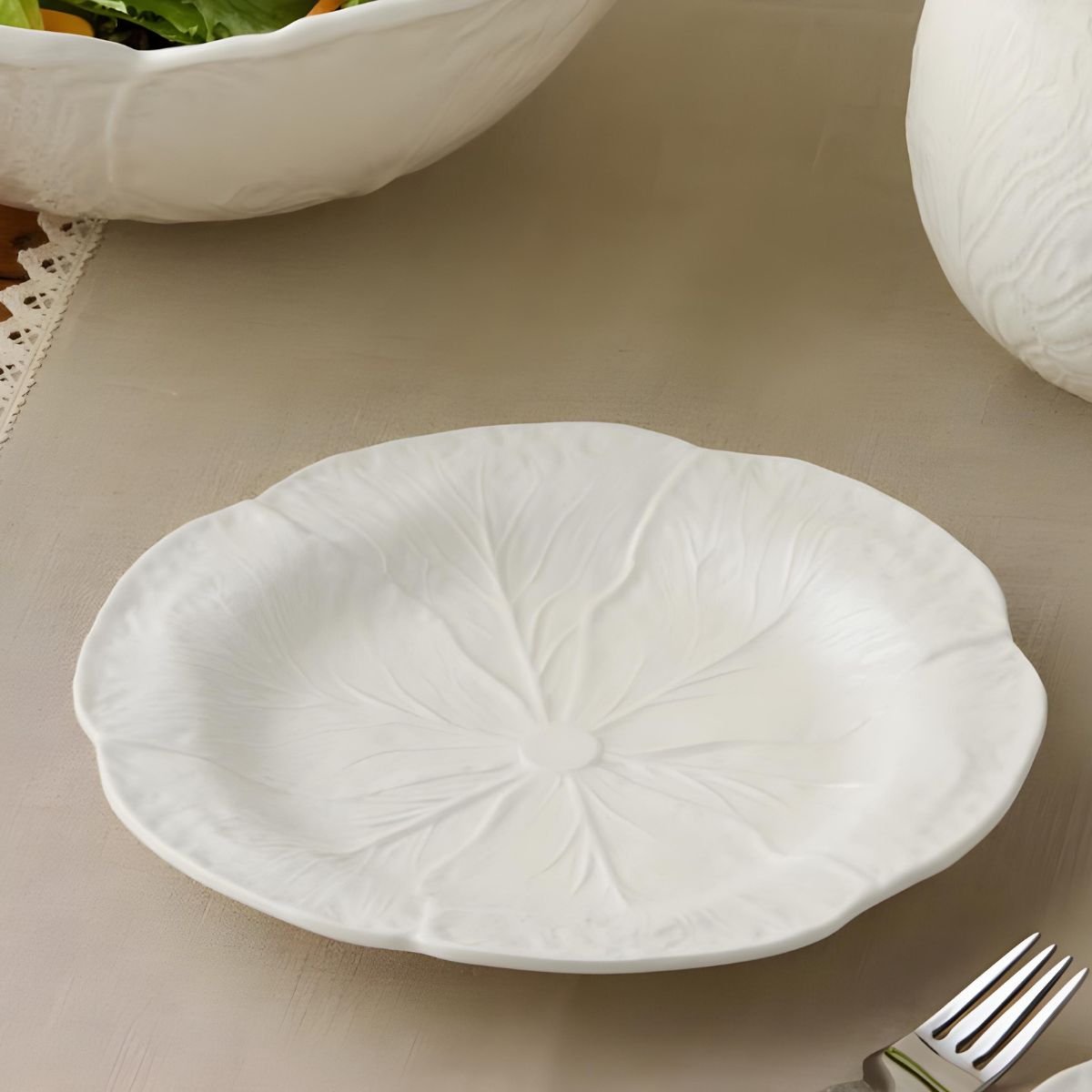Le Jardin White Cabbage 3-D Salad Plate - Set of 4