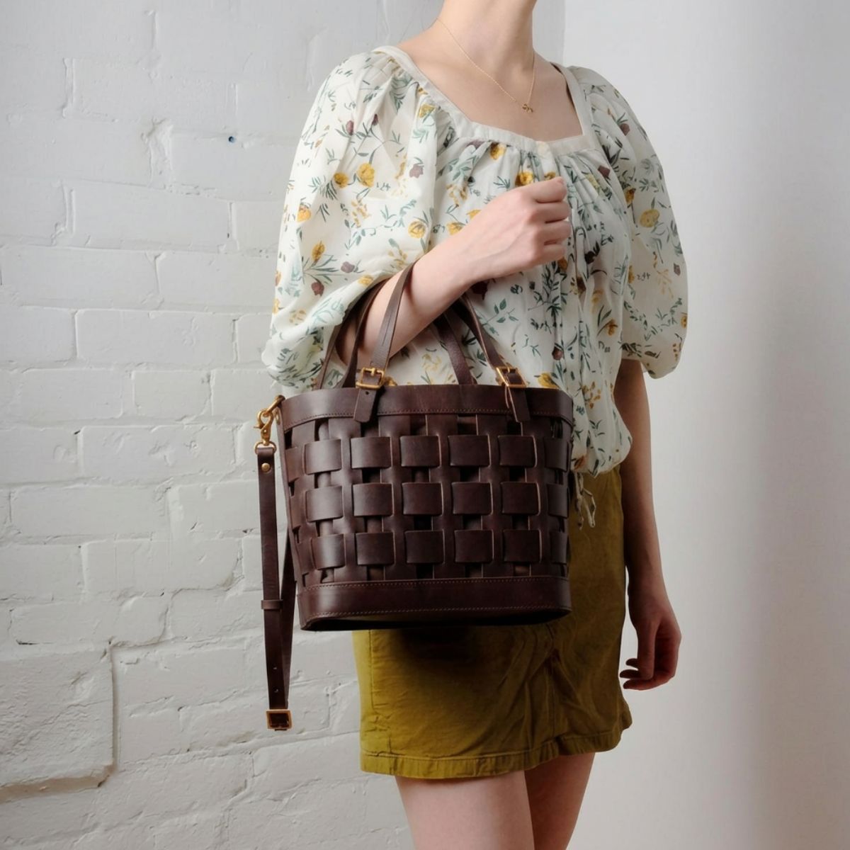Uppdoo Venture Basket Tote - Chestnut