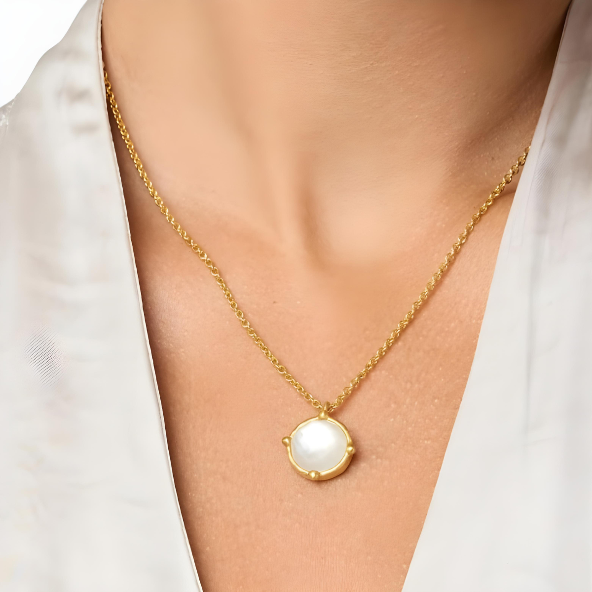Julie Vos Honeybee Solitaire Gold Necklace - Iridescent Ruby Red