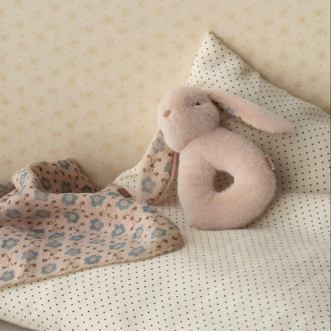 Maileg Bunny Rattle Set - Powder