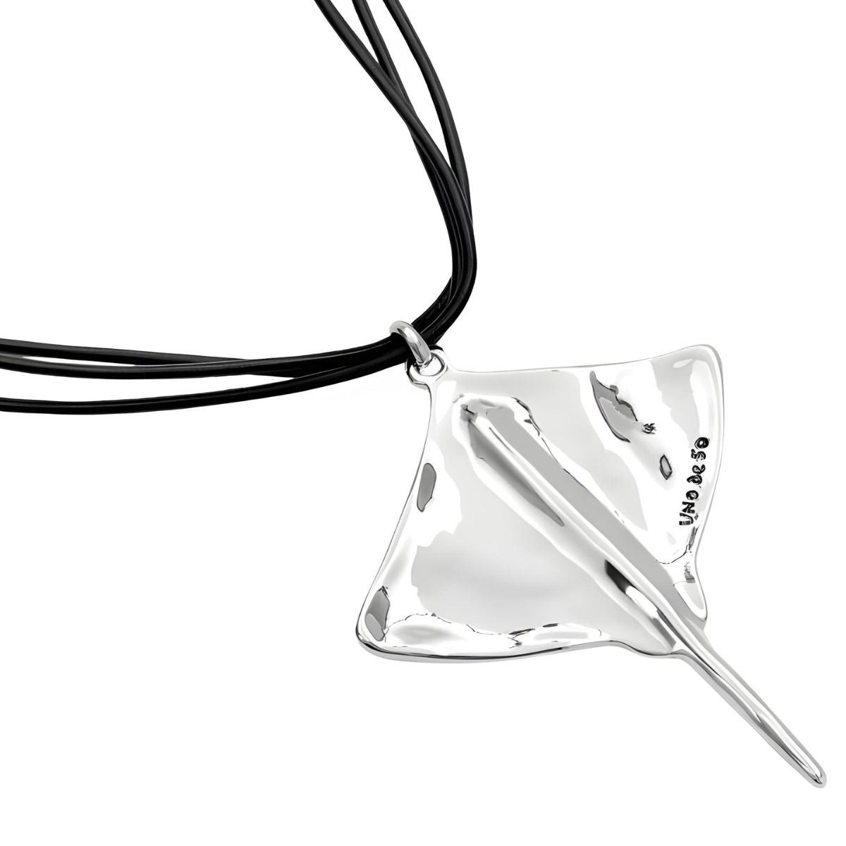 UNOde50 Long Leather Necklace Pendant with Manta Ray
