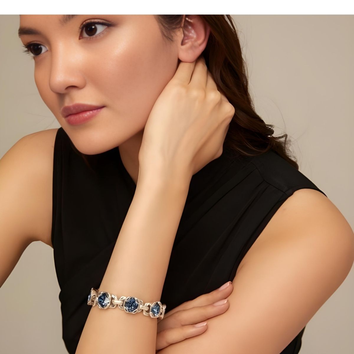UNOde50 Link Chain Bracelet with Blue Crystal