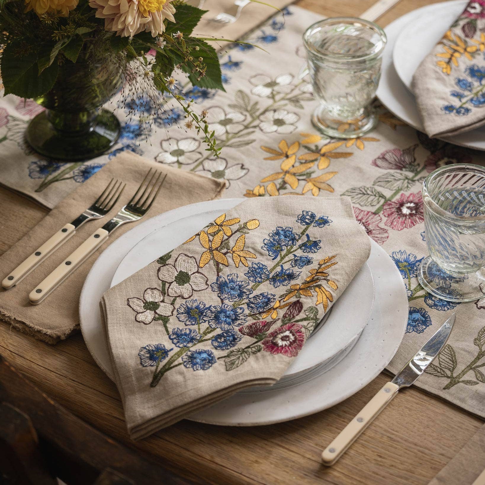Spring Stems Dinner Napkin Set - Thumbnail 2