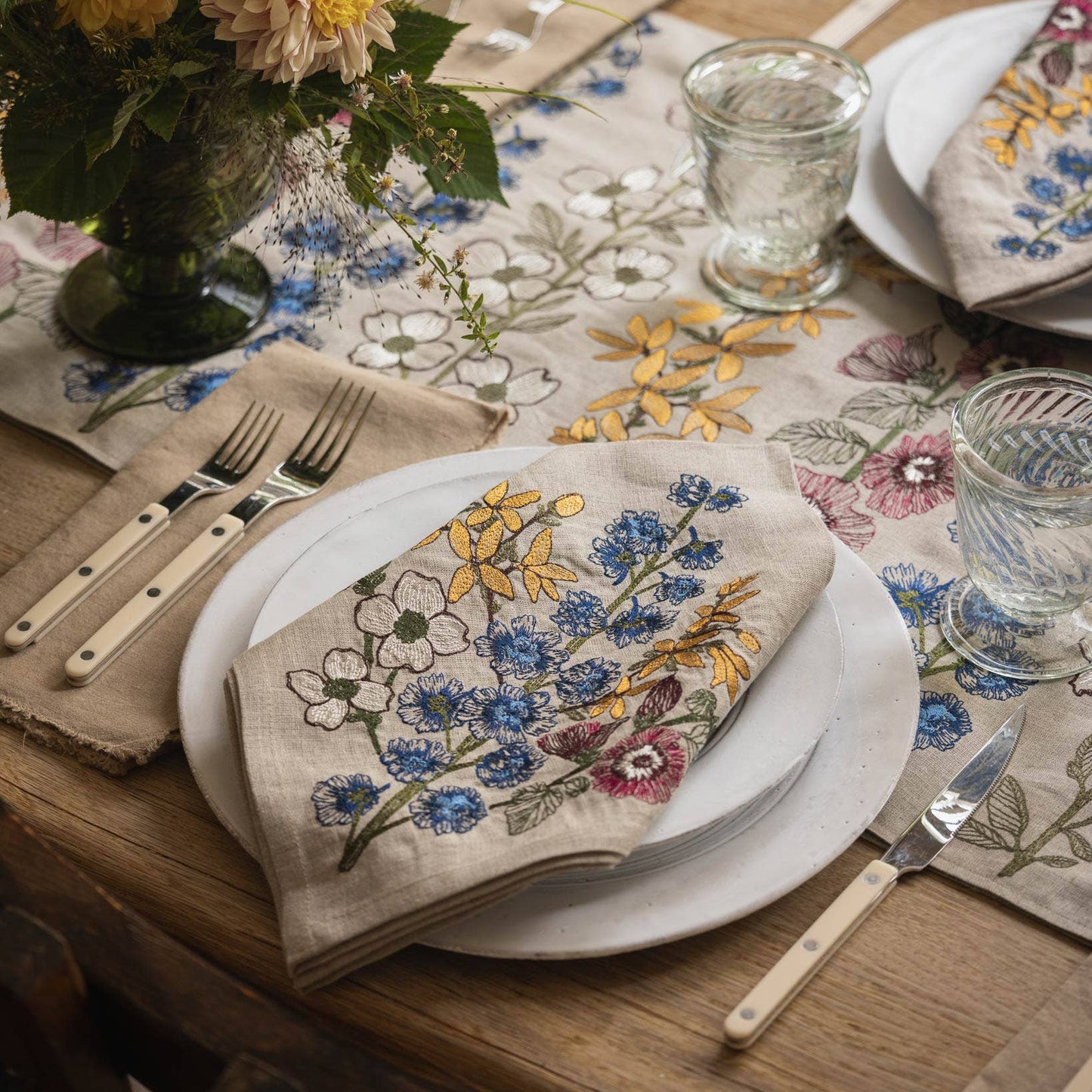 Coral & Tusk - Spring Stems Dinner Napkin Set/4