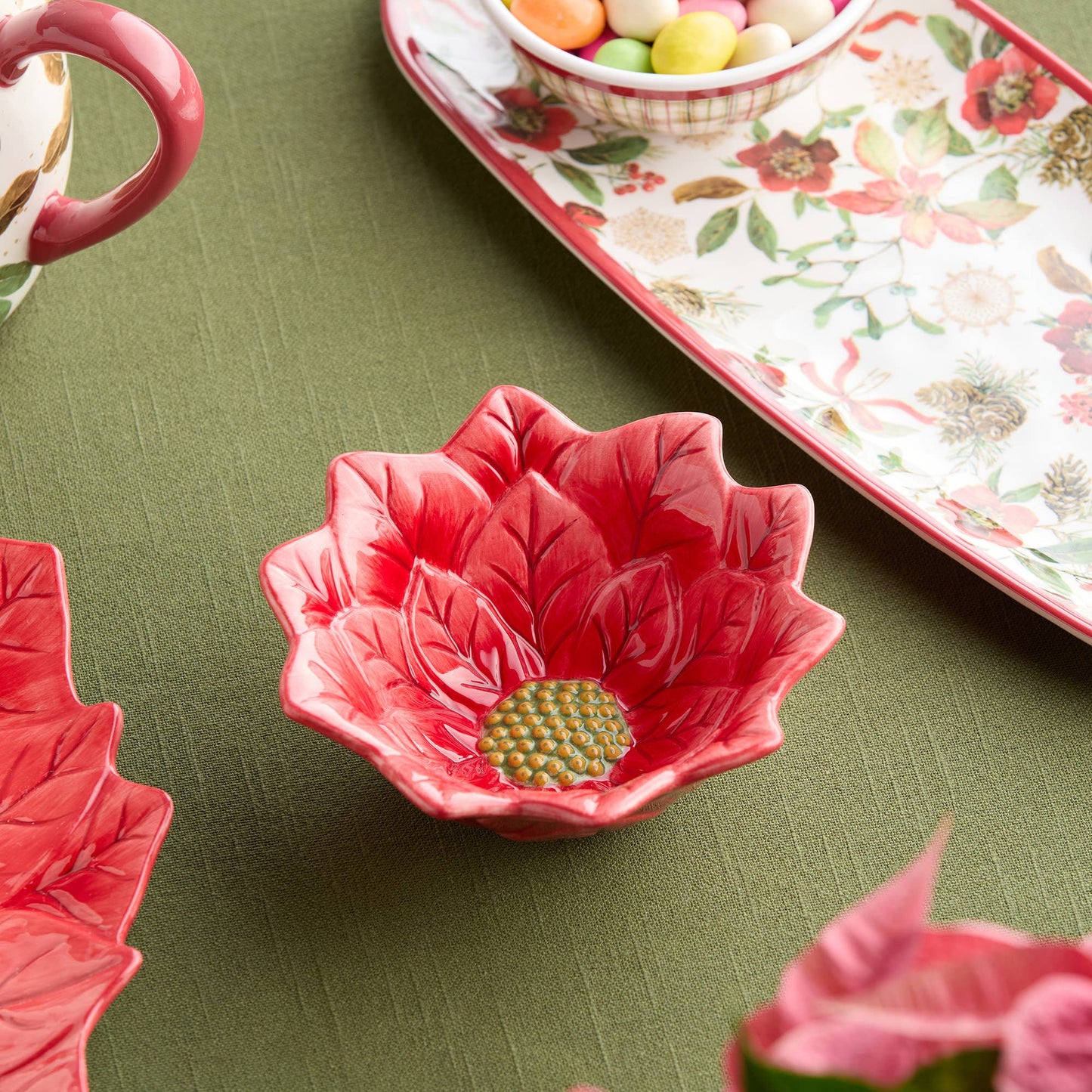 Winter Blooms 3-D Poinsettia Ice Cream Bowl