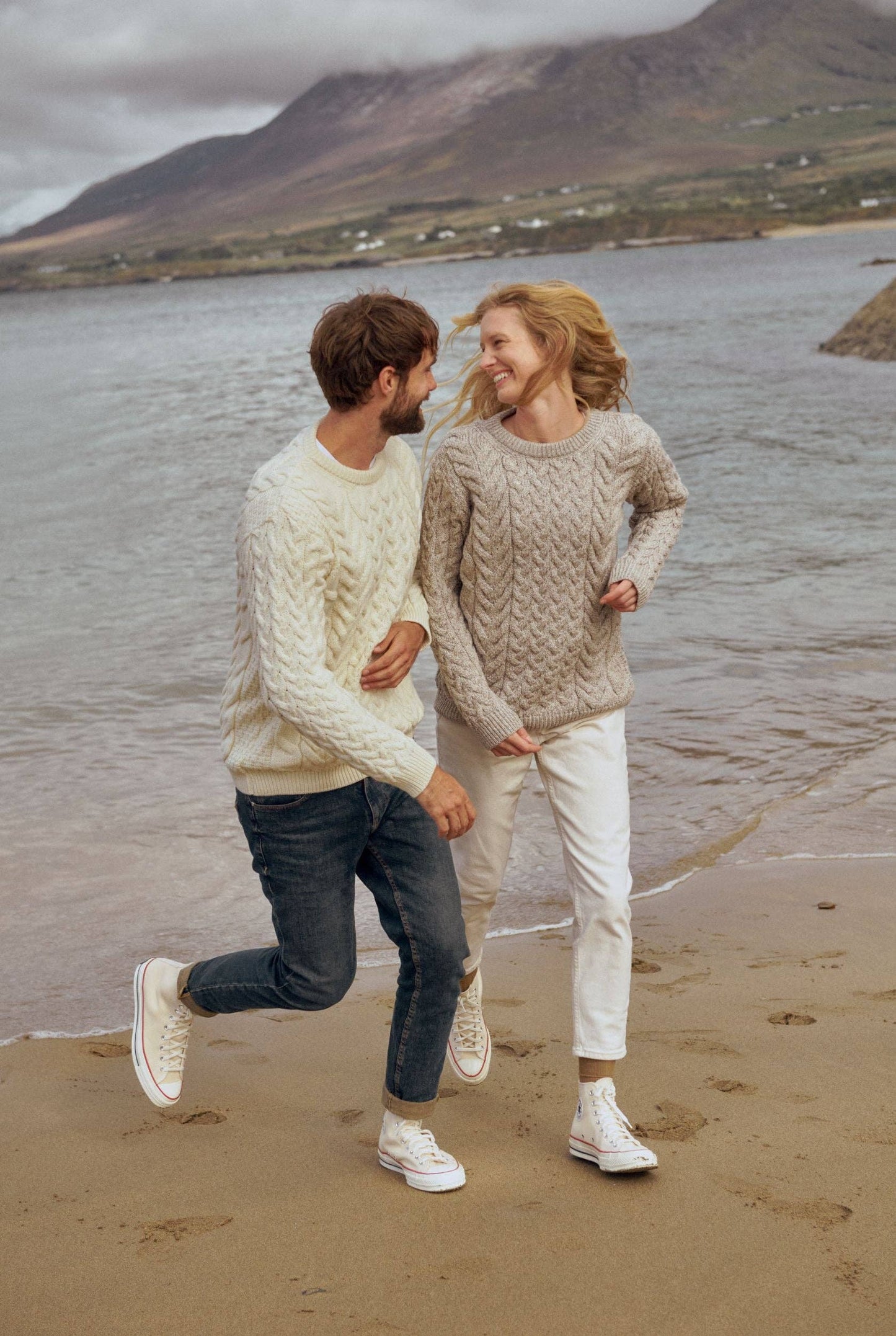 Aran Woollen Mills - Omey Mens Aran Crew Neck Sweater -  Oat