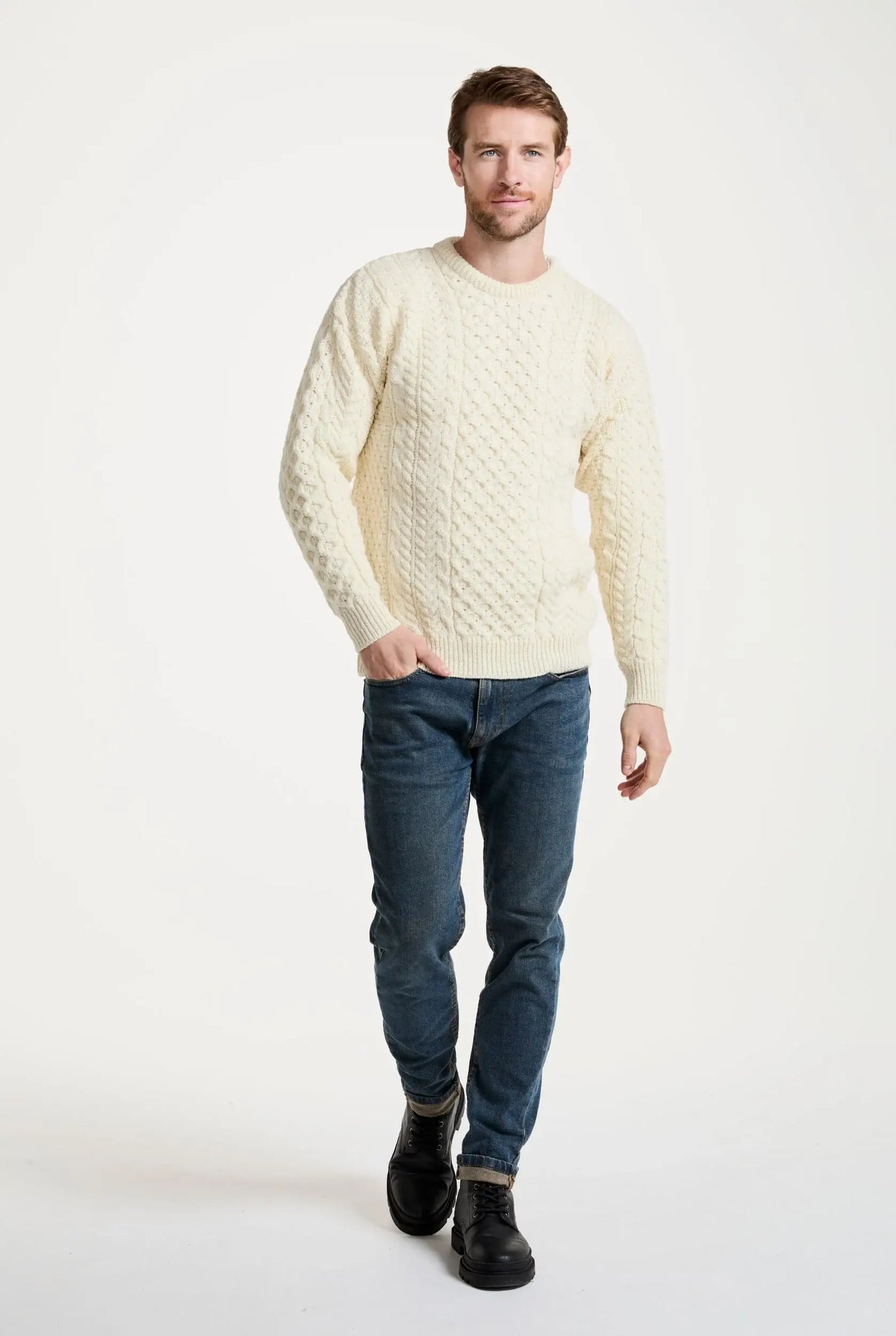 Aran Woollen Mills - Inishbofin Mens Traditional Aran Sweater -  Cream