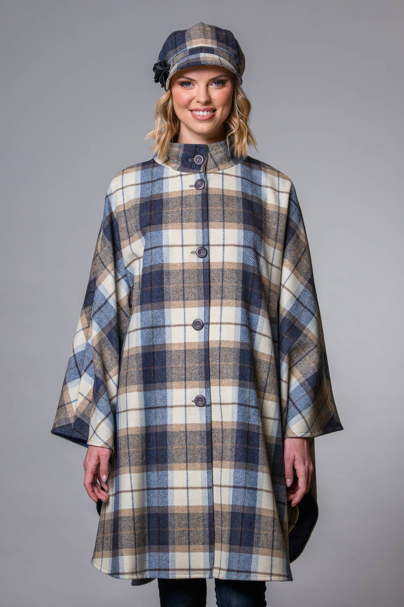 Mucros Weavers Dunloe Women's Cape - Grey
