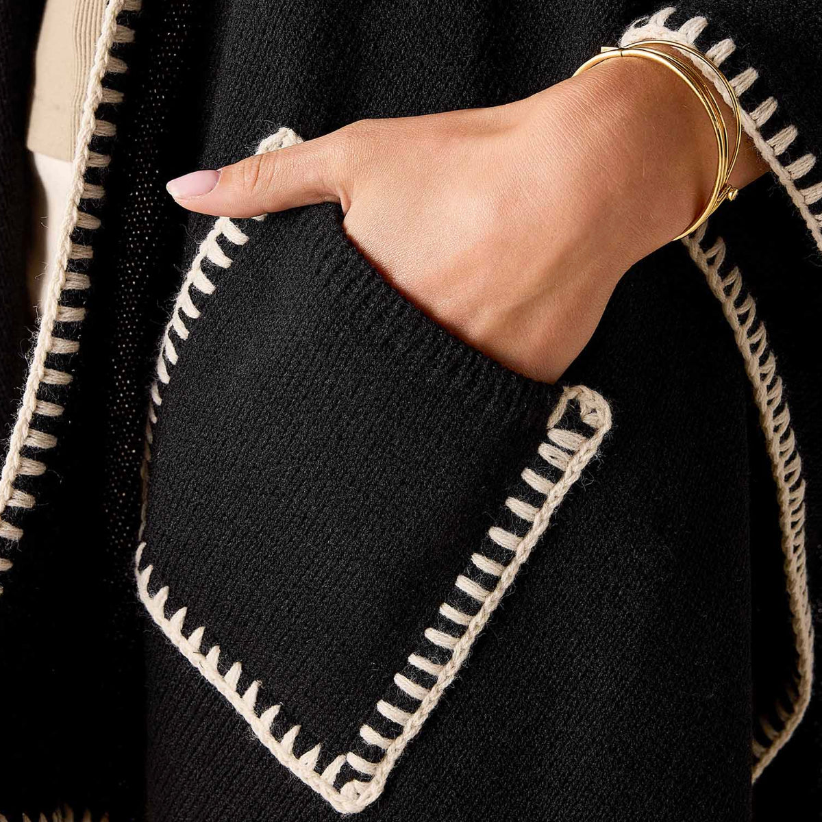 Mersea Whipstitch Travel Wrap - Black / Cream