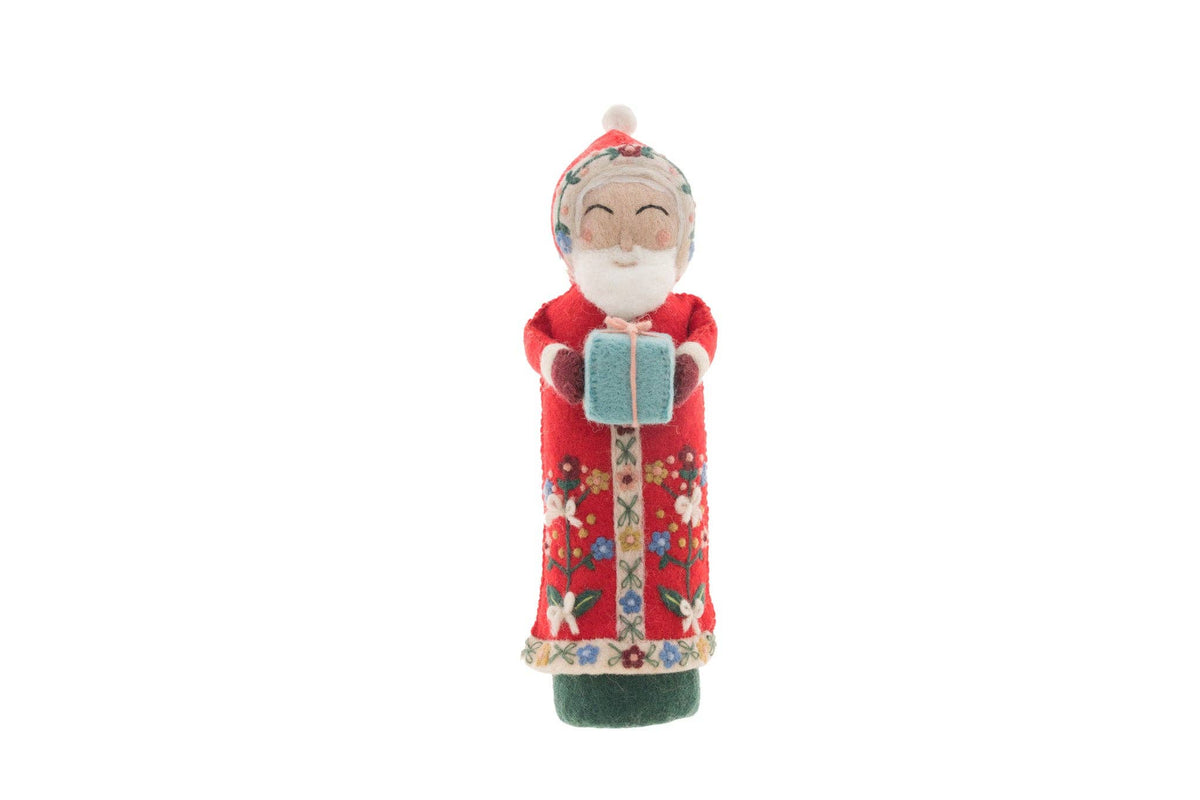 French Knot - Santa Mantel Topper