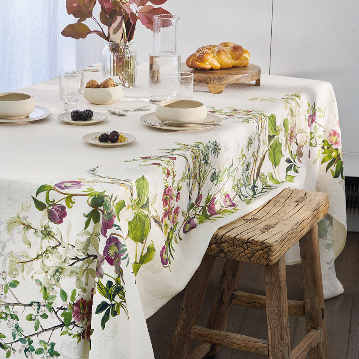 Justine Naturel Linen Tablecloth 61"x102"