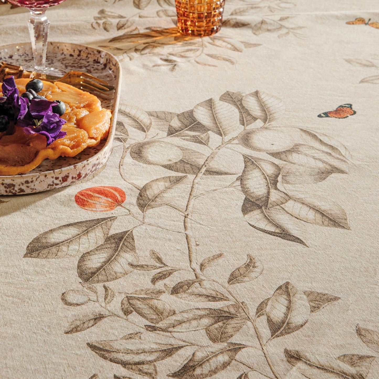 Mandarines Rouille Tablecloth