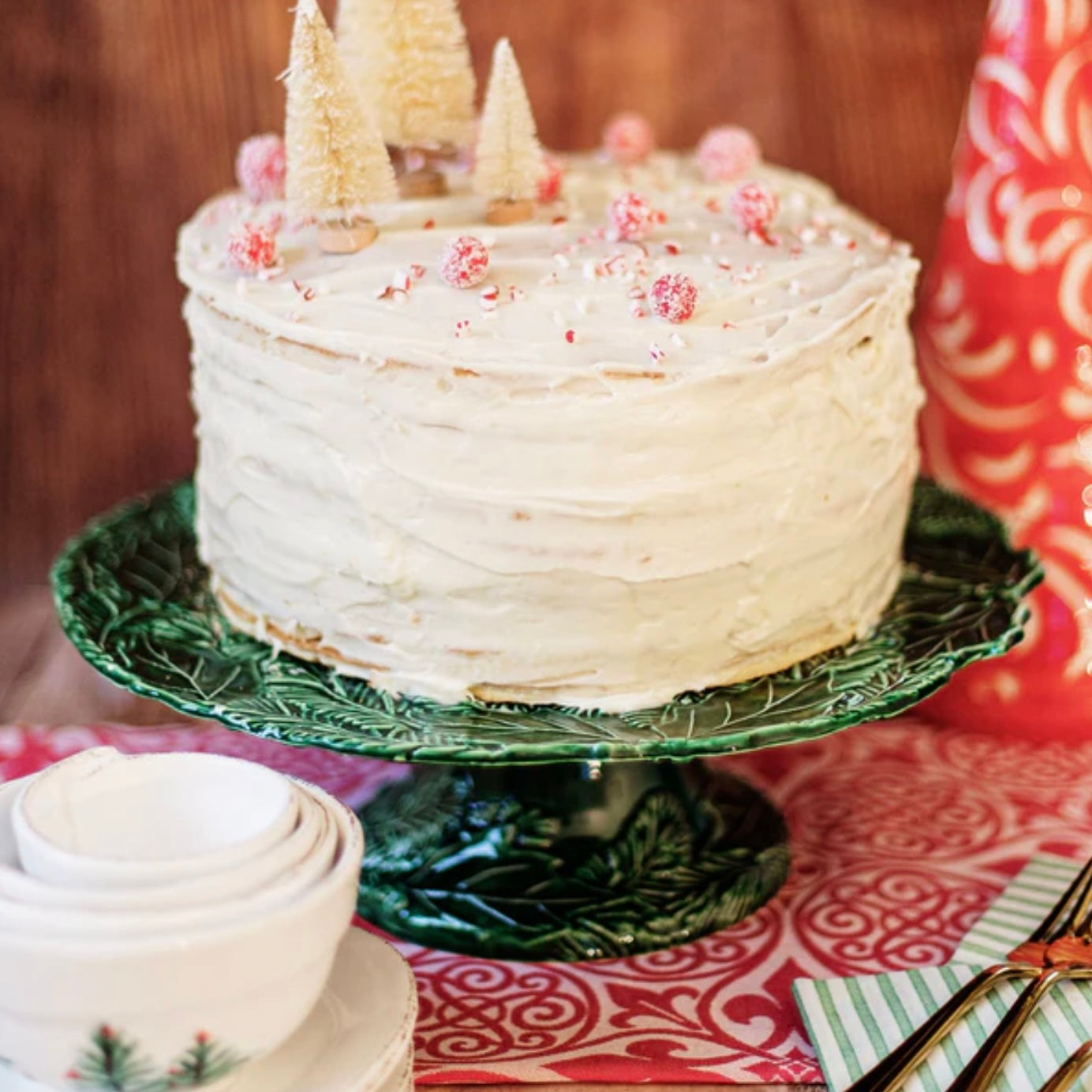 VIETRI Lastra Holiday Green Figural Cake Stand